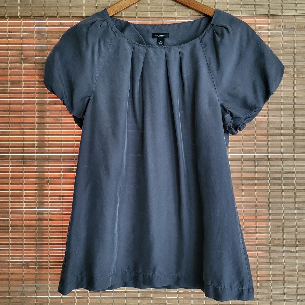 100% Silk Ann Taylor Slate Gray Puff Sleeve Blouse Women's M
